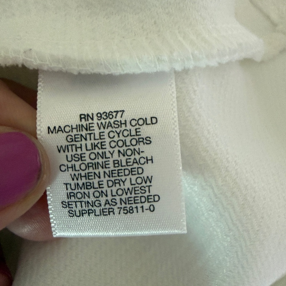 ๐ฉท Liz Claborne White Sleeveless Peplum Top | Size Large FLATTERING - Picture 7 of 8